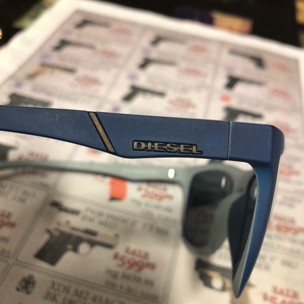 Diesel Unisex shades